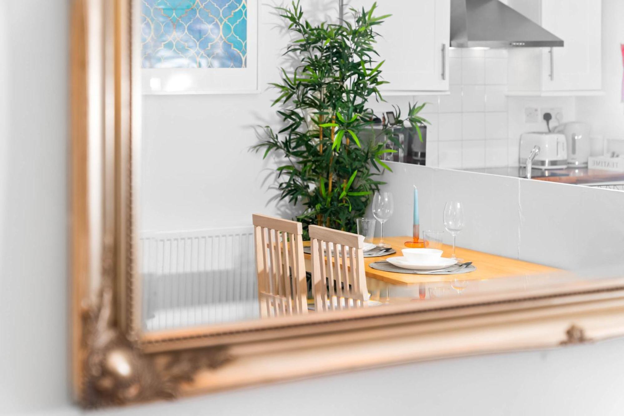 Luxury Apartment - Wolverhampton - Netflix - Smart Tv - Fast Wifi - 7Apc Экстерьер фото