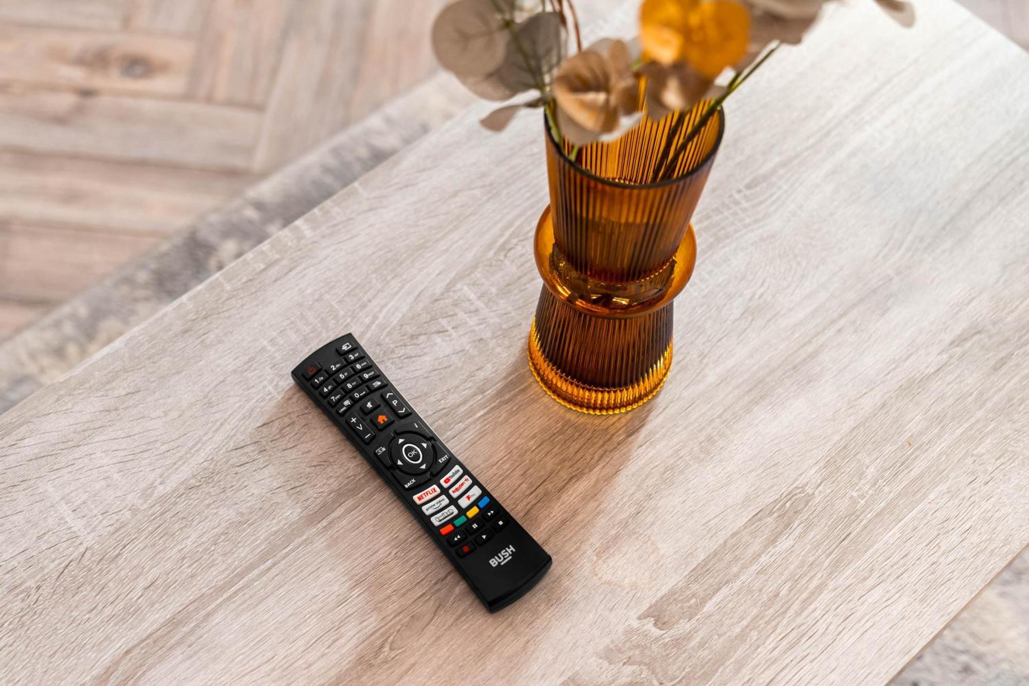 Luxury Apartment - Wolverhampton - Netflix - Smart Tv - Fast Wifi - 7Apc Экстерьер фото